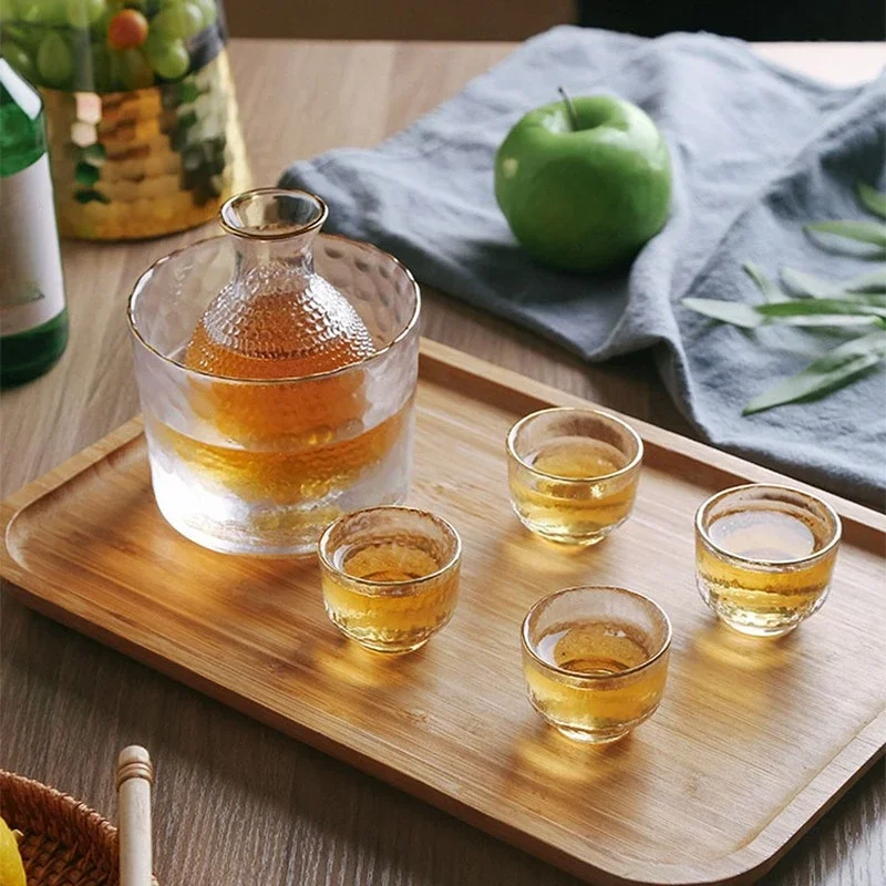 Conjunto de copo de cerveja de - Wine In Beer Glass avaliação e preço
