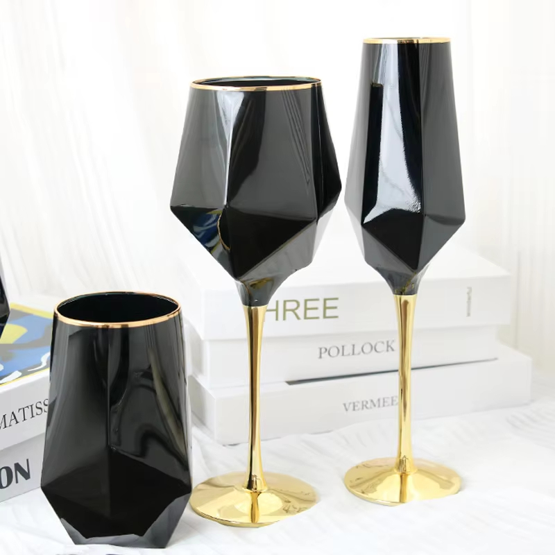Taça de vidro de vinho com bor - Wine In Beer Glass avaliação e preço